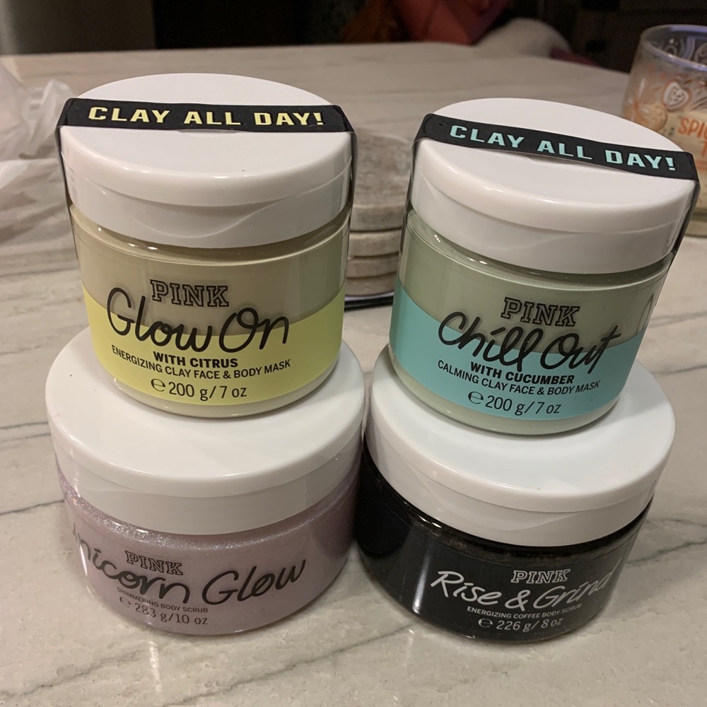 FREE GIFT WITH PURCHASE! $20 or more.